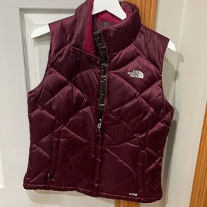 Women’s North Face 550 vest